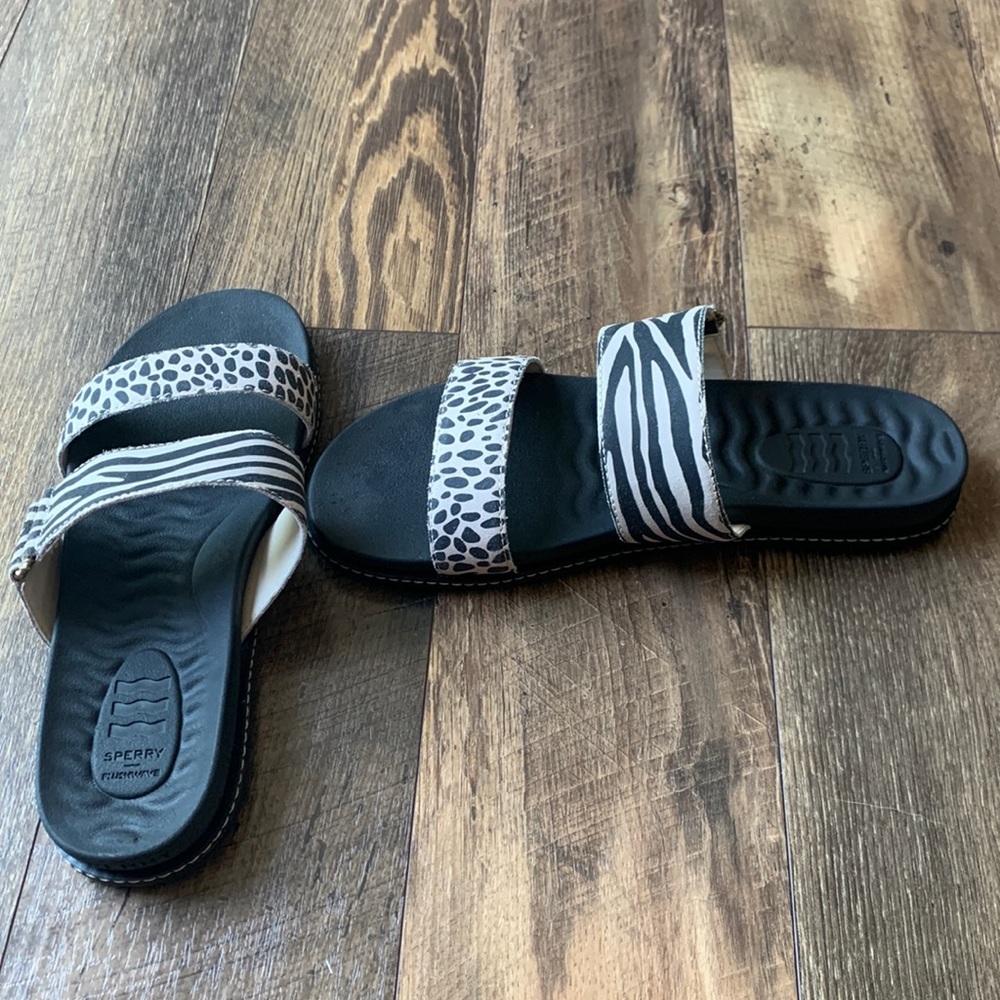 Brand new!!! Sperry Top-Sider Women’s Plushwave Black Multi Sandals Size 8.5